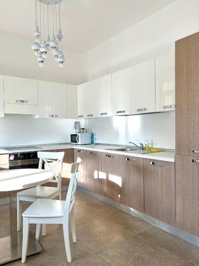 The Arc Residence Αστάνα Εξωτερικό φωτογραφία